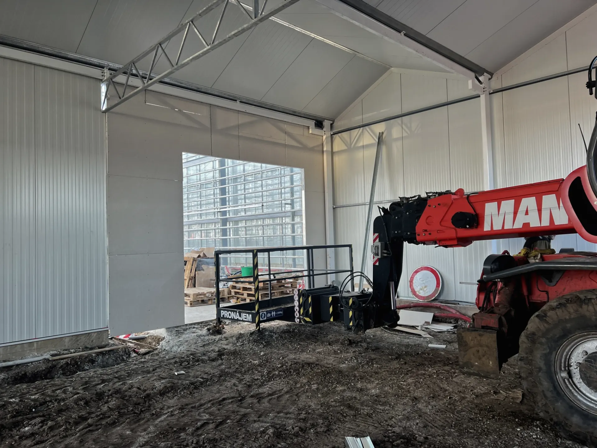 zazemi-pro-zamestnance-kompletni-zhotoveni-is/5